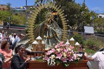 La Breña pone fin a sus fiestas con misa, procesión y verbena/Francisco Javier Santana.